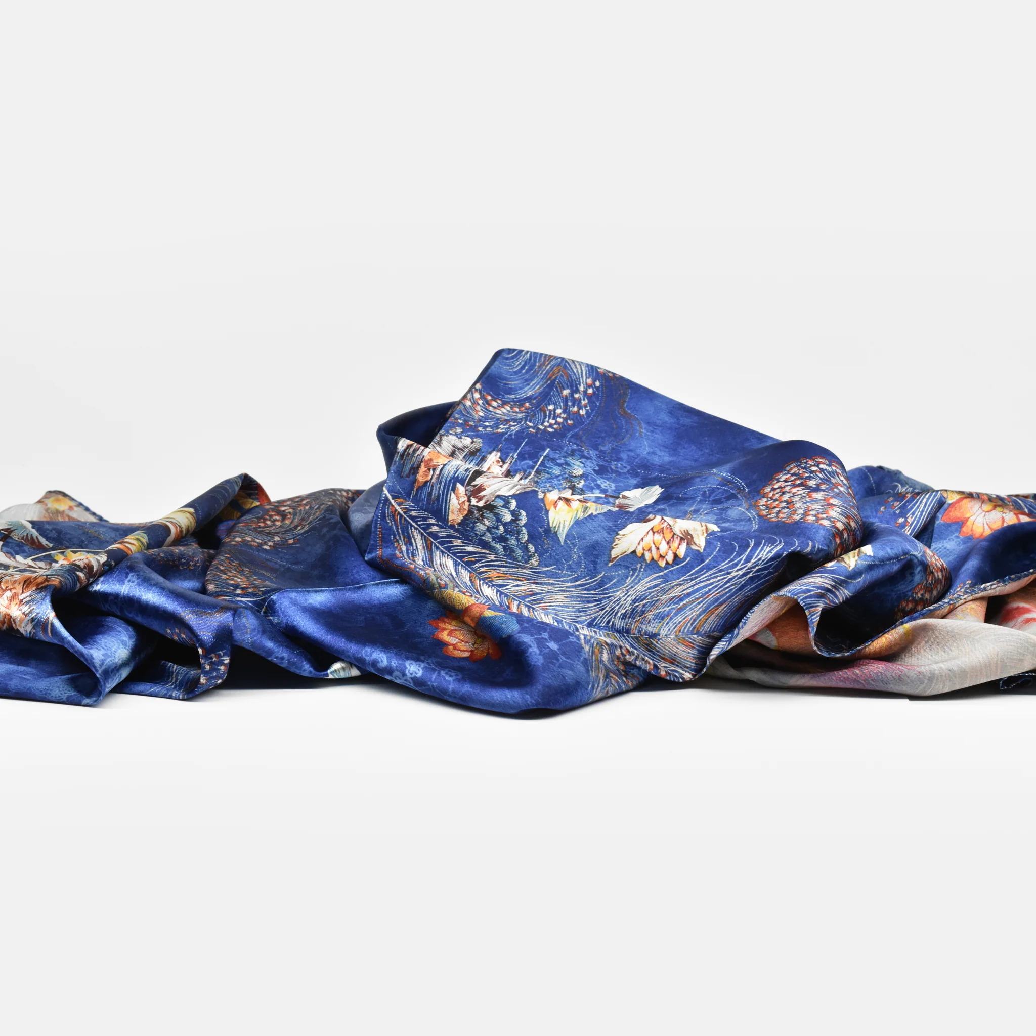 Foulard blu Notte in seta - Image 3